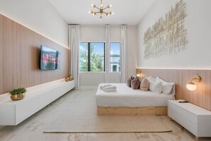 15 dormitoris, planxa i posts de planxar, un bressol de viatge i wifi 