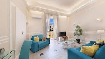 Luxury Apartment, City View | Living area