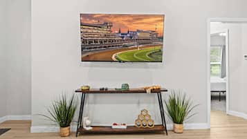 3 chambres, fer et planche à repasser, Wi-Fi, draps fournis