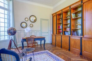 Imagen sin descripción, 2 de 16, botón