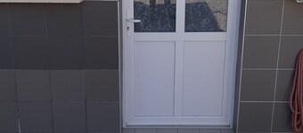 Accommodation close to the sea