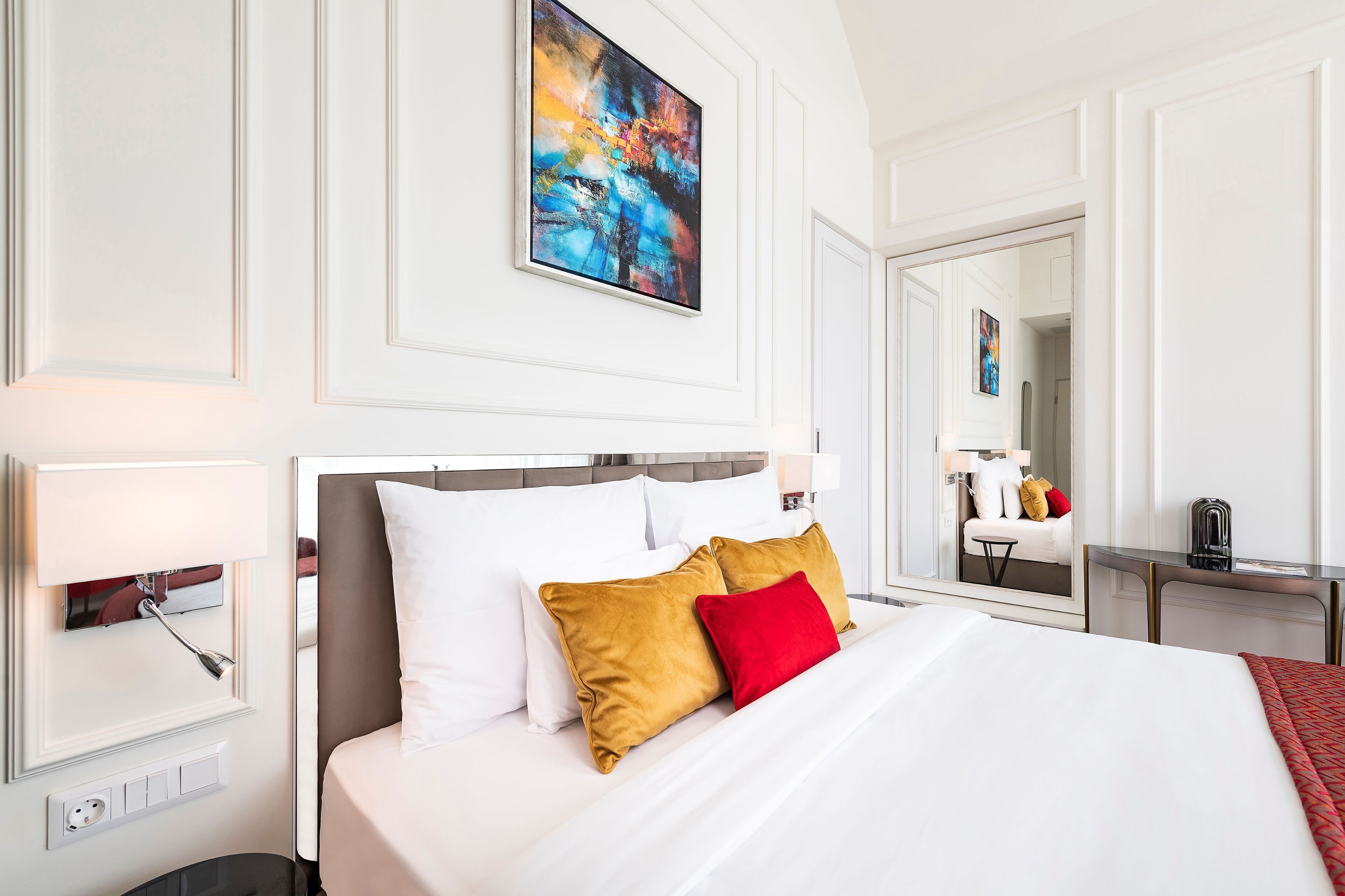 Photo - Three Corners Avenue Hotel