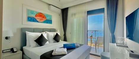 Premium bedding, minibar, free WiFi, bed sheets