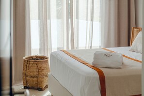 4 makuuhuonetta, silitysrauta/-lauta, ilmainen Wi-Fi, vuodevaatteet