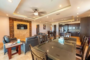 Smart TV, books, offices - Amberjack Oasis  (South Padre Island)
