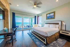5 bedrooms, desk, iron/ironing board, travel cot - Dolphin Paradise (South Padre Island)