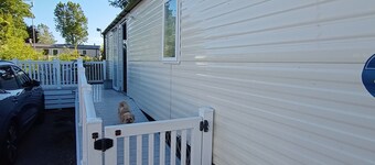 Sleeps 6, Pets Allowed & Free Parking
