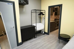 Departamento | 1 habitación, escritorio, tabla de planchar con plancha y wifi gratis 