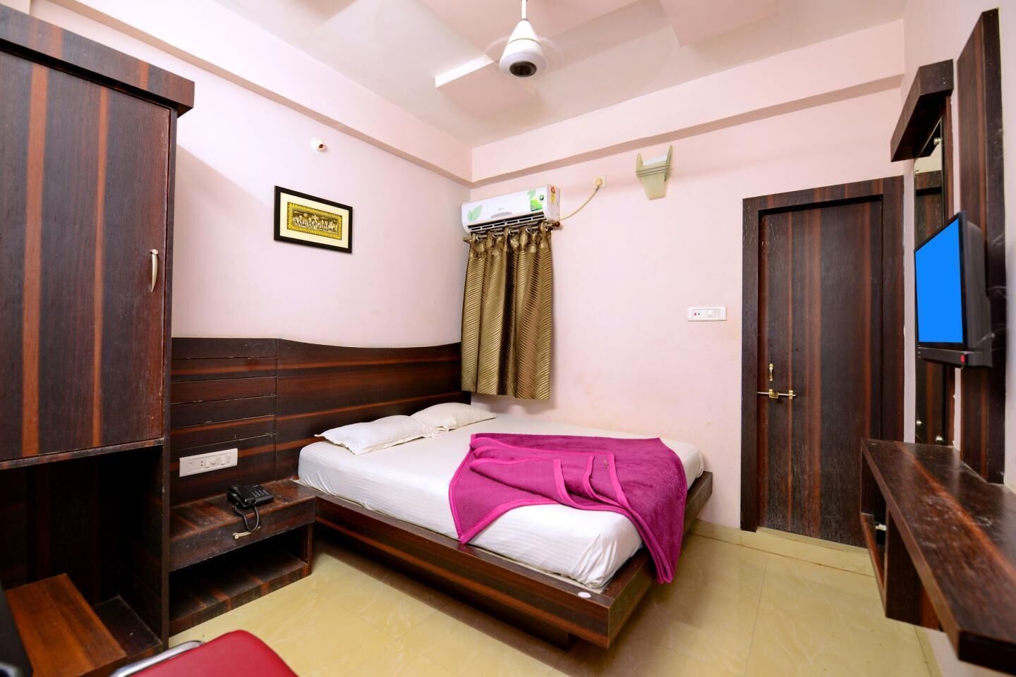 Superior Room | Free WiFi, bed sheets