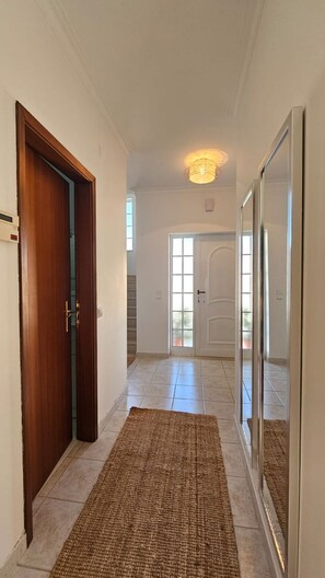 Interior - Casa Lu 153289/AL Salir do Porto 4-bedroom villa 10 minutes' walk from the beach (Salir do Porto)