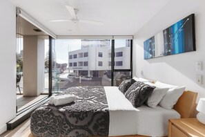 2 quartos, ferros/tábuas de passar roupa, Wi-Fi de cortesia