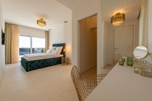 4 bedrooms, iron/ironing board, free WiFi, bed sheets - Beautiful City Villa Posh (Zadar)