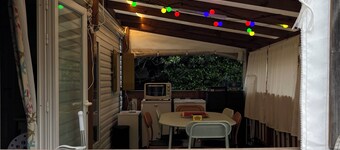 L'Echappée Belle by Sandra and Nico, comfortable mobile home in Camargue in 4 *.