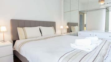 2 多间卧室、熨斗/熨衣板、WiFi、床单