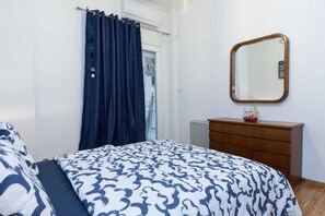 1 bedroom, iron/ironing board, WiFi, bed sheets