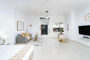 Classic Studio, Balcony, Park View