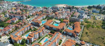 Cozy apartments, pool, near the beach. Family-friendly, pet-friendly. Book now!