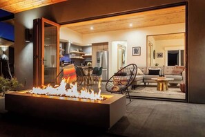 Interior - The Gaslight By The Cohost Company (Yucca Valley)