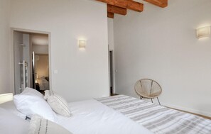 3 chambres, lit parapluie, Wi-Fi gratuit, draps fournis