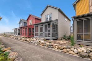 Casa, varias camas (A Touch of Grey) | Exterior