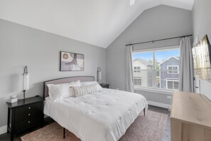 Hus, flere senger (A Touch of Grey) | 2 soverom og sengetøy