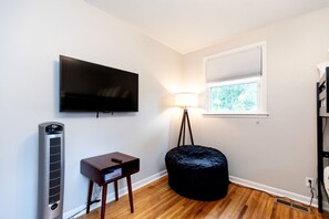 Interior - NEW LISTING! Casa Azul: King Beds, Close 2 Broadway HOT Tub with Private Yard (Nashville)