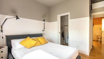 1 habitación, tabla de planchar con plancha, cunas y wifi gratis