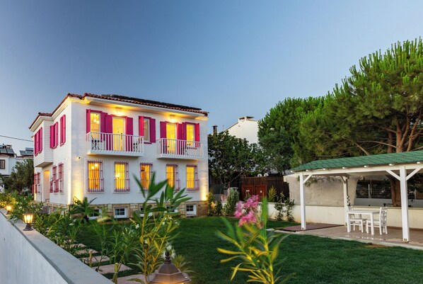 Garden - Karaüzüm Hotel Bozcaada (Bozcaada)