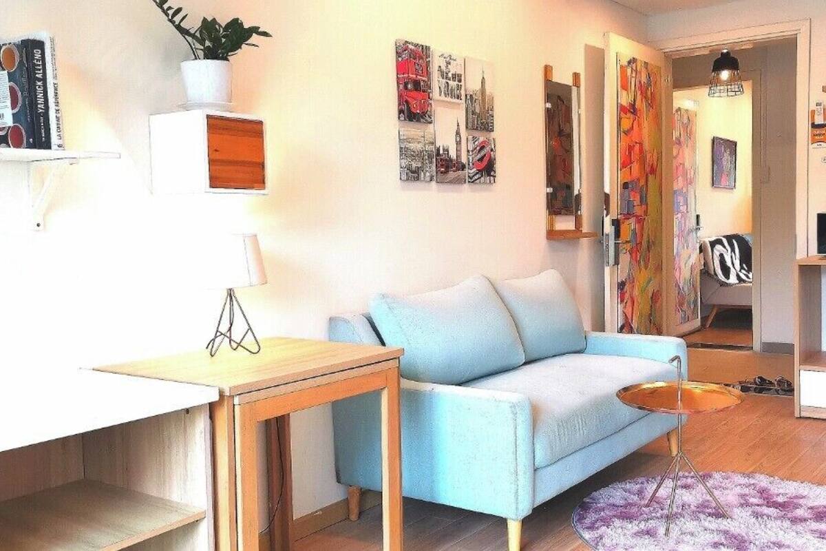 Apartamento executivo | Área de estar | TV LCD 32 polegadas com canais a cabo