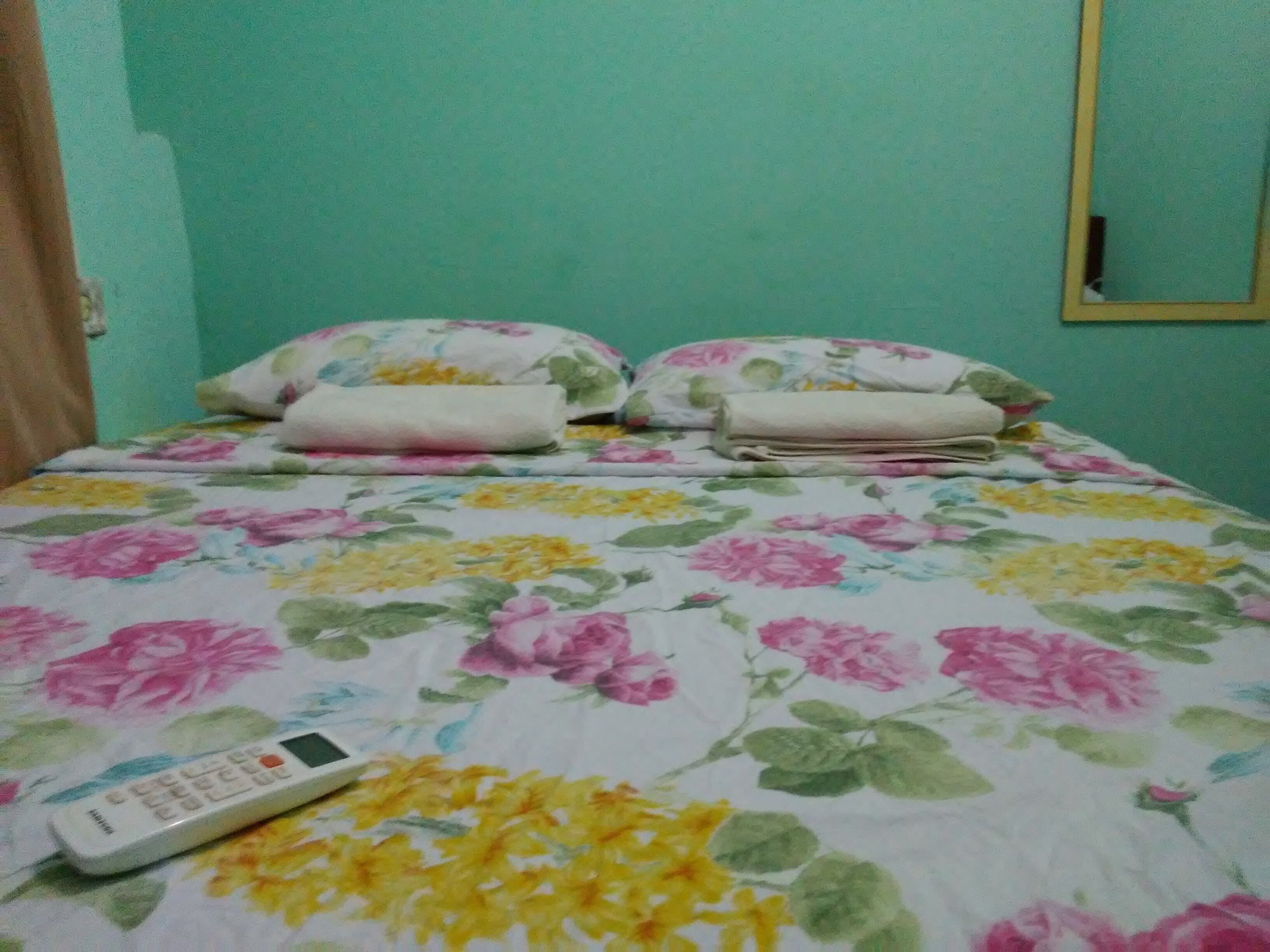 Quarto casal ou duplo econômico, vista para o pátio | Wi-Fi de cortesia