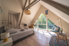 3 bedrooms, desk, iron/ironing board, WiFi - Escape to a charming Moulin in the heart of the splendid Châteaux of the Loire Valley (Saint-Ouen-les-Vignes)