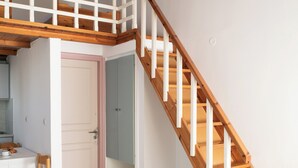 Rom – standard, flere senger, hageutsikt | Oppholdsområde