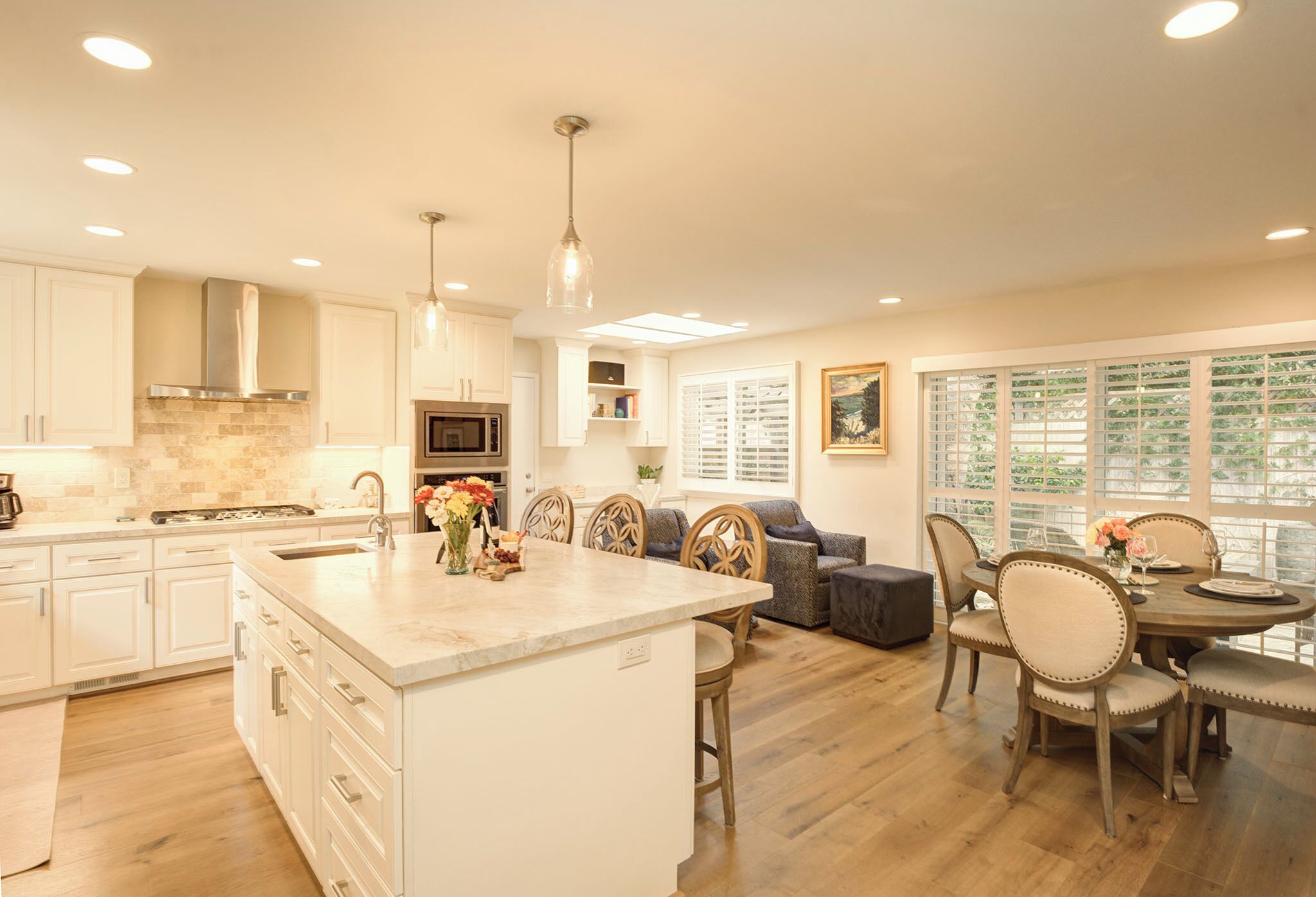 3942 Pebble's Haven - Wonderful Location, Beautiful Home, Chef's Kitchen