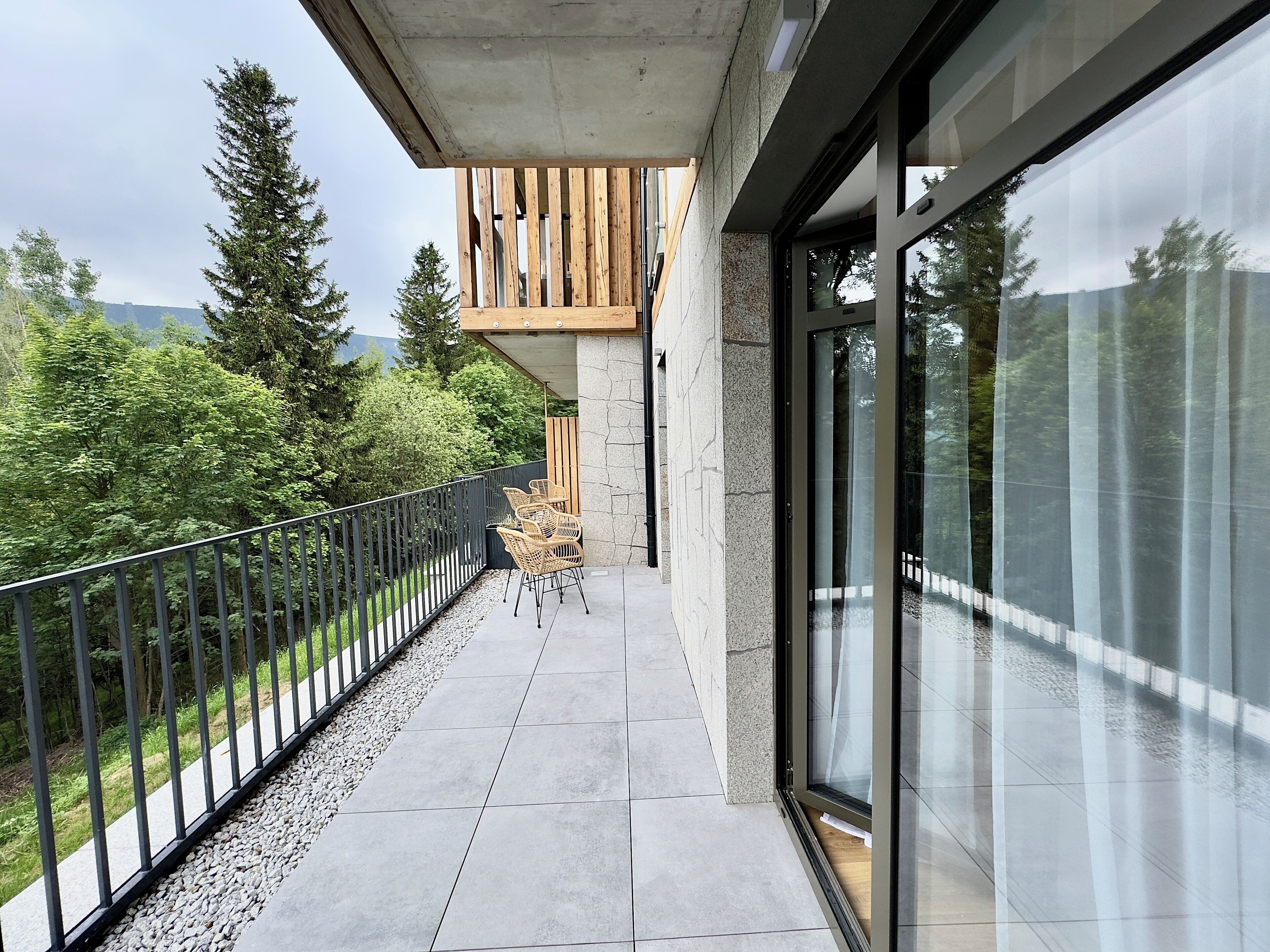 Apartemen Comfort | Balkon