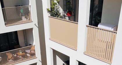 Appartement de haut standing avec terrasse et vue sur la ville lumiĂšre