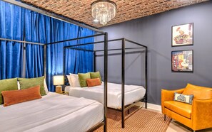 4 chambres, fer et planche à repasser, Wi-Fi, draps fournis