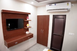 Deluxe Room - Hotel Amazing House (New Delhi)