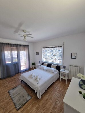 3 Schlafzimmer, Bügeleisen/Bügelbrett, WLAN, Bettwäsche