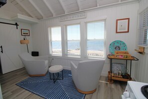 Smart TV - Waterfront Cottage With Lovely Patio (2382) (Truro)