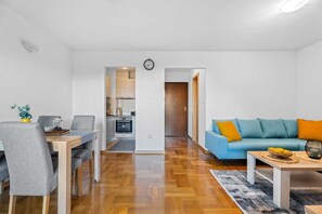 55-inch TV with cable channels - Apartment Maya by Litto (Split)