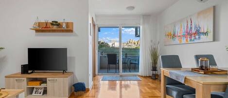 Televisión de 55 pulgadas con canales por cable