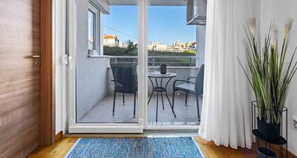 Apartment Maya by Litto