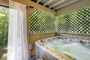House (2 Bedrooms) | Interior - Cabin w/ Private Hot Tub ~ 7 Mi to Pigeon Forge! (Sevierville)