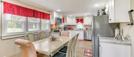House (3 Bedrooms) | Front of property
