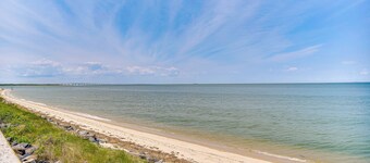 Modern Cape Charles Home: 1 Mi to Kiptopeke Beach!