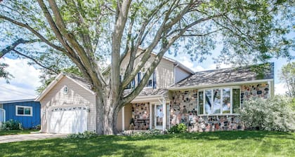 Oshkosh Canal-front Home w/ Sunroom & Watercraft!