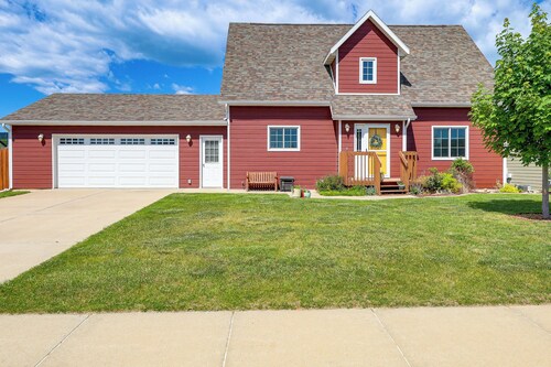 Black Hills Family Home: Close to Hiking Trails!