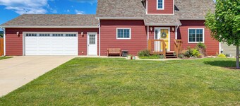 Black Hills Family Home: Close to Hiking Trails!