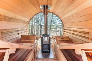 House (3 Bedrooms) | Interior - 'northwood Tours Escape': Hot Tub & Lake Access! (Minocqua)