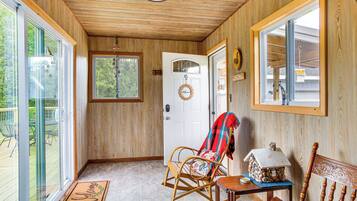 Cottage (2 Bedrooms) | Interior